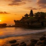 Tanah Lot templom naplementekor